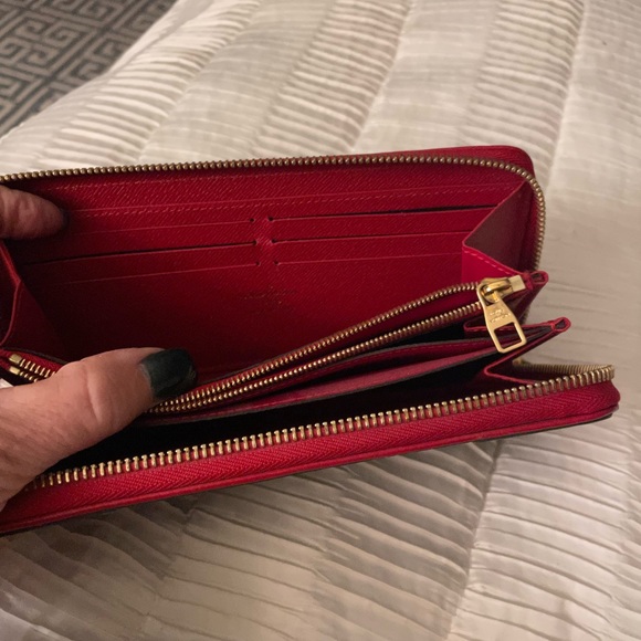 Louis Vuitton zippy wallet - Picture 5 of 8